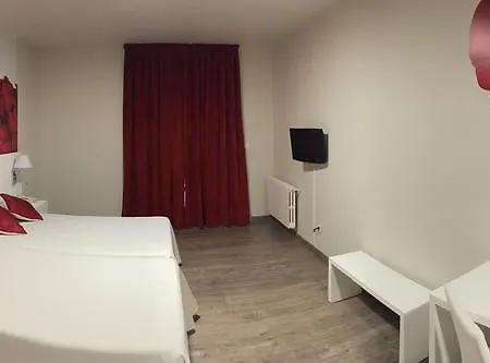 Otel Santome 2*